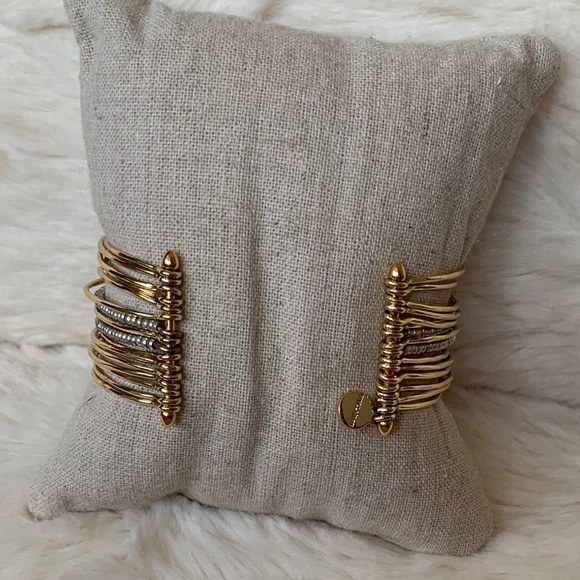 COPY - Stella & Dot Rhett Cuff - Gold - Picture 4 of 4